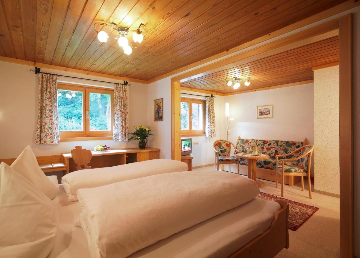 Hotel Montabella Schruns Eksteriør bilde
